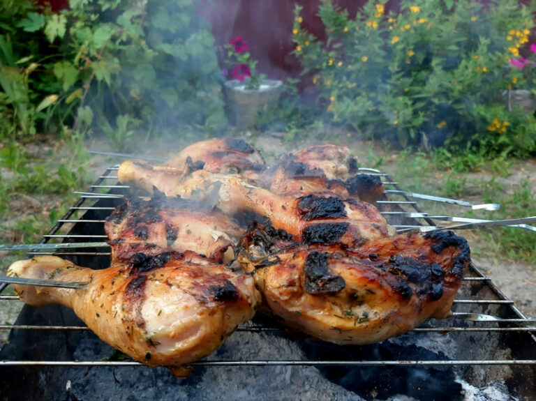 How Long to Smoke Chicken Thighs at 225 (Complete Guide)